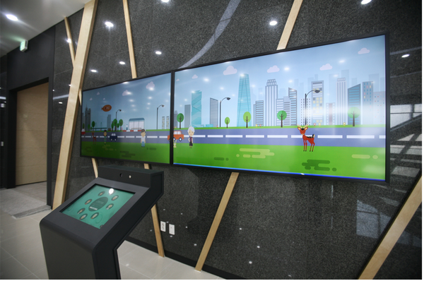 ▲ 사진 = 촬영지를 알리는 콘텐츠가 제작돼 있는 IFEZ 홍보관