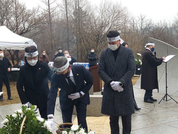 박은미, 김영발, 정봉규 시의원(왼쪽부터)