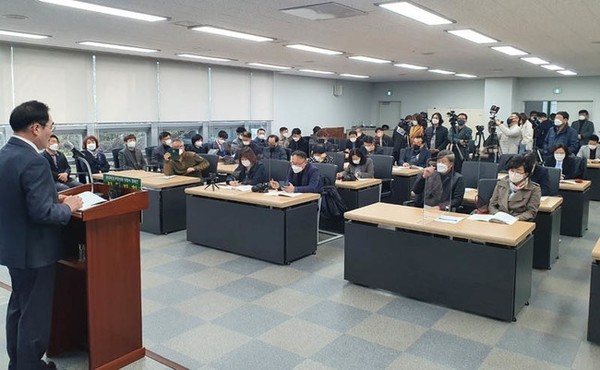 윤창근 성남시의회 의장 성남시장 출마 기자회견