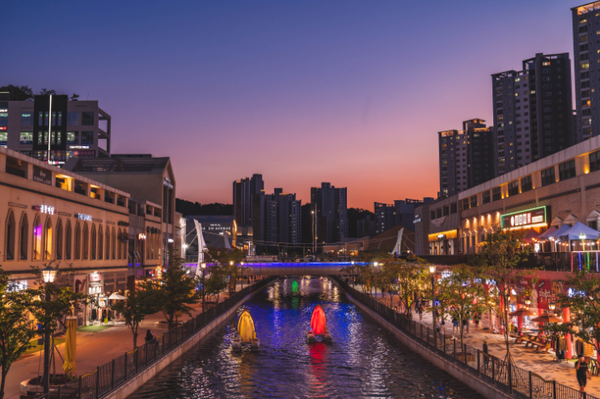 ▲김포시 대표 수변광광지 라베니체,