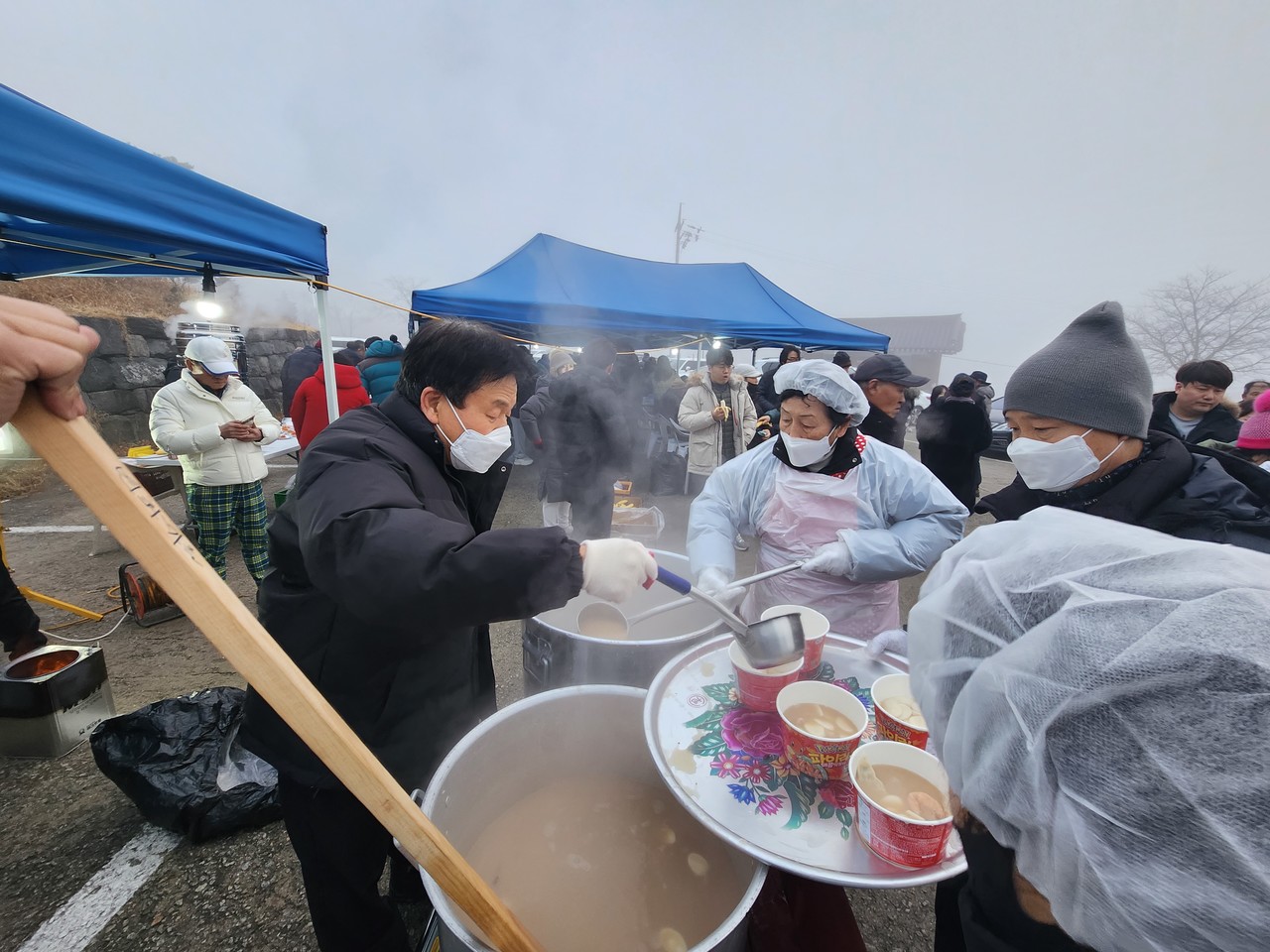 ▲칠장사는 갑진년을 맞아 칠장사 경내에서 해맞이 행사를 펼쳤다. 