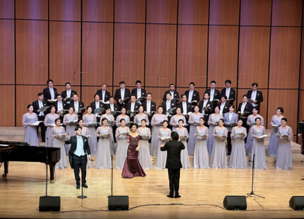                                  ▲김포아트홀 국립합창단 "흥겨운 합창여행 공연,