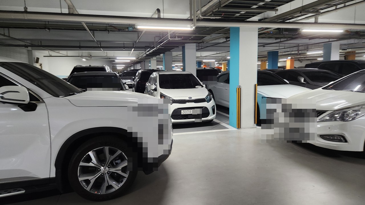                                              ▲수년간 업무용 차량을 사적으로 사용한 것으로  드러났다. 