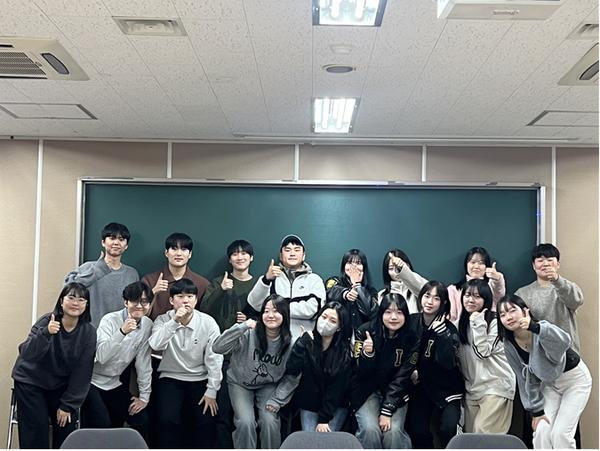                      ▲(제36회 인천대 법학부 모의재판의 주인공들) (자료제공 : 인천대)