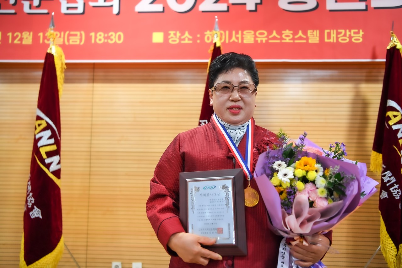                                                              ▲안성 용화정사 정재선 법사