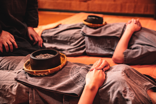                       ▲[약석원] 사자발약쑥 활용 좌훈·찜질 프로그램 모습,  