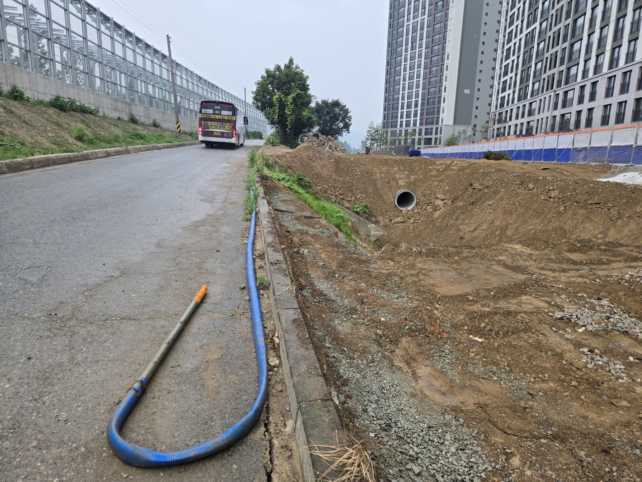                                                  ▲라인이라도 설치해 놨으면