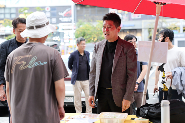                   ▲김정헌 중구청장, 언제나 “행정의 목적은 주민의 행복을 위해,   